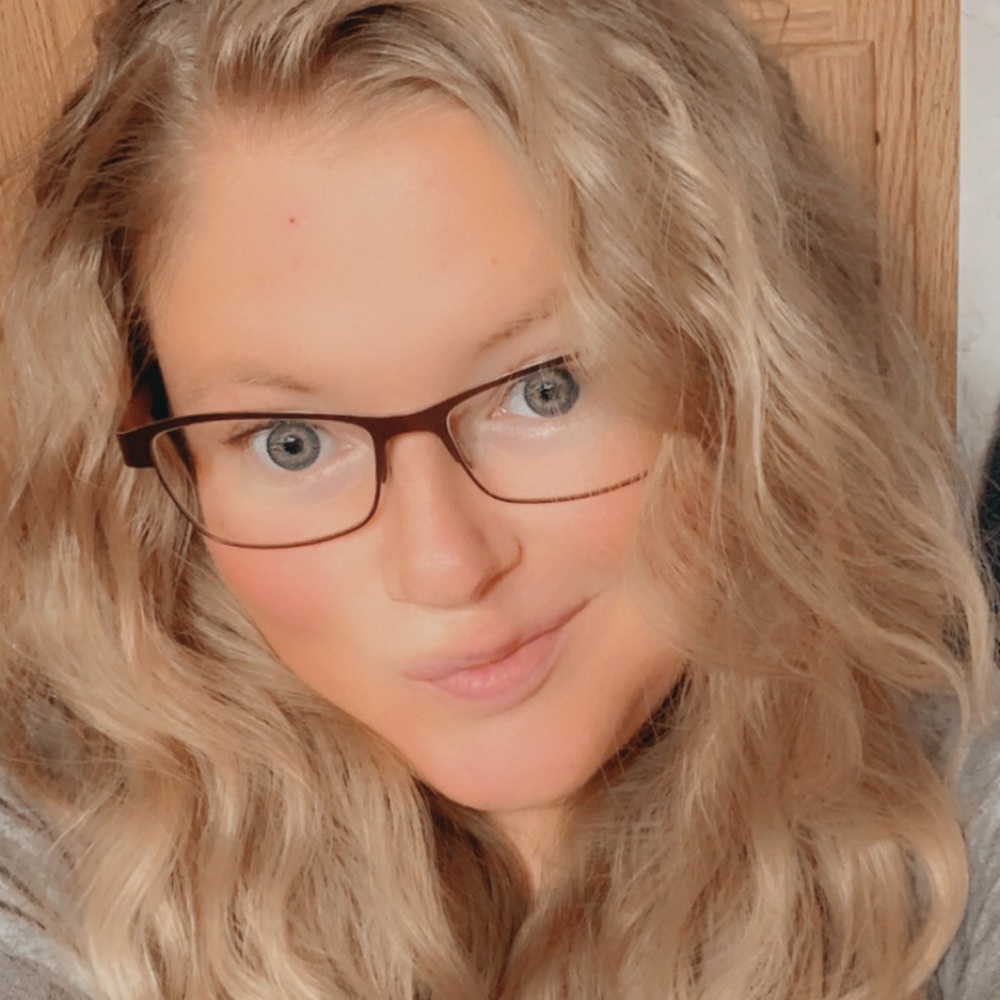 Meet your Posher, Ashley